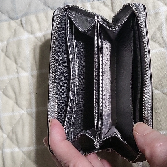 Michael Kors card case - Picture 3 of 4